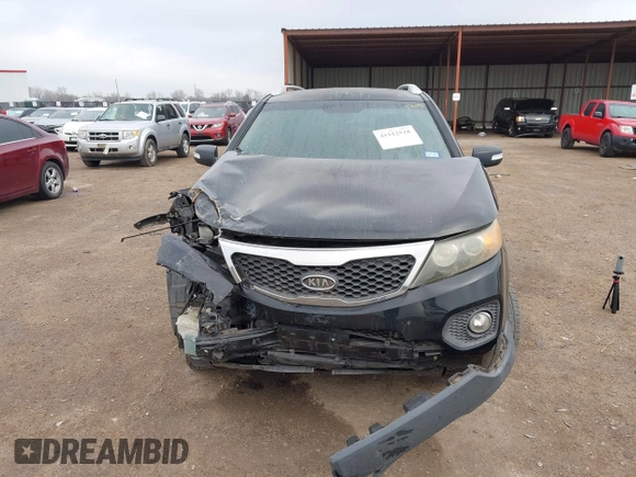 2011 Kia Sorento EX with VIN 5XYKU4A13BG057477, listed as a IAAI auction lot 41512528 with 127,923 mi miles. Bid and sale history available at carsss.com. Image 12.