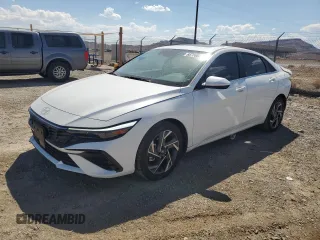 2024 Hyundai Elantra SEL z VIN KMHLS4DG7RU652945, wystawiony jako Copart lot #68760824 z przebiegiem 8 887 mil mil oraz Szkoda całkowita • Salvage title. Historia ofert i sprzedaży dostępna na DreamBid. Obrazek 1.