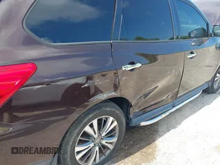 2019 Nissan Pathfinder SL z VIN 5N1DR2MN3KC581063, wystawiony jako IAAI lot #42311710 z przebiegiem 142 252 mil mil oraz . Historia ofert i sprzedaży dostępna na DreamBid. Obrazek 6.