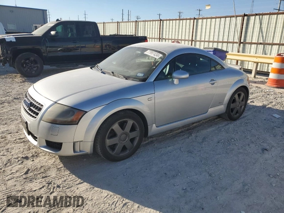 2004 Audi TT with VIN TRUWF28N841019275, listed as a Copart auction lot 77997434 with 206,733 mi miles and Clean Title. Bid and sale history available at carsss.com. Image 1.