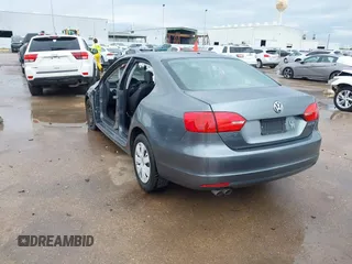 2013 Volkswagen Jetta SE with VIN 3VWDX7AJ9DM371414, listed as a IAAI auction lot 41861196 with 156,169 mi miles and . Bid and sale history available at DreamBid. Image 3.