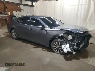 2021 Lexus ES with VIN 58ACZ1B11MU085433, listed as a Copart auction lot 46726175 with 40,103 mi miles and Salvage Title. Bid and sale history available at carsss.com. Image 4.