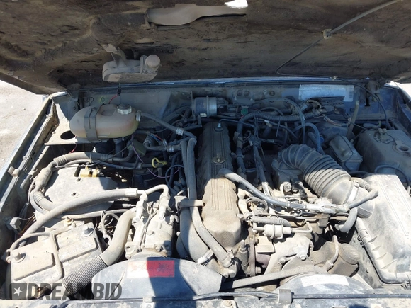 1987 Jeep Cherokee with VIN 1JCML7849HT112362, listed as a IAAI auction lot 42646285 with 162,661 mi miles and . Bid and sale history available at DreamBid. Image 10.
