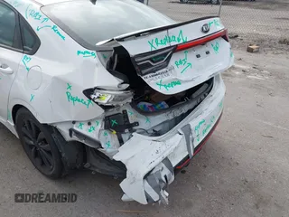 2021 Kia Forte GT-Line с VIN 3KPF34AD6ME358727, выставлен на аукционе IAAI как лот 41860247 с пробегом 79 079 миль миль и . История ставок и продаж доступна на DreamBid. Изображение 6.