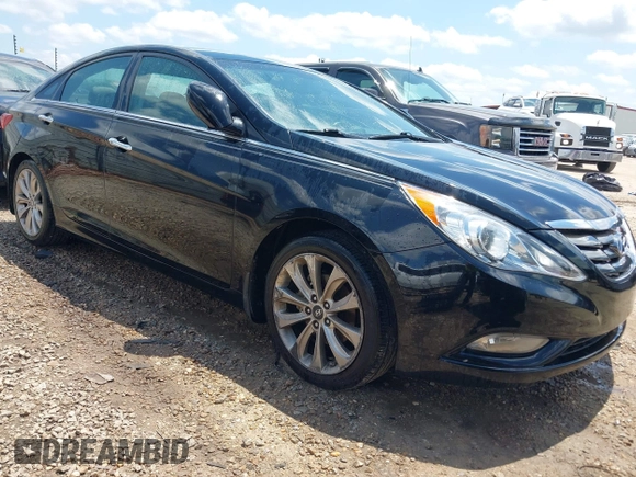 2013 Hyundai Sonata Limited with VIN 5NPEC4AC1DH583846, listed as a IAAI auction lot 42219947 with 120,889 mi miles and . Bid and sale history available at DreamBid. Image 1.