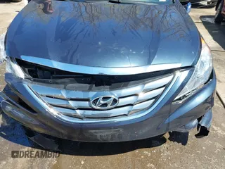 2013 Hyundai Sonata Limited with VIN 5NPEC4AC4DH792661, listed as a IAAI auction lot 42034355 with 142,125 mi miles and . Bid and sale history available at carsss.com. Image 6.