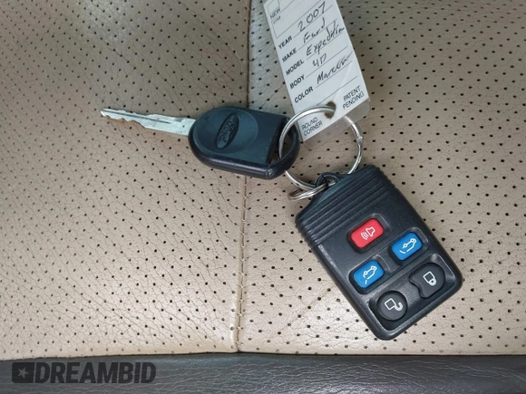 2007 Ford Expedition Max Eddie Bauer with VIN 1FMFK18517LA99281, listed as a IAAI auction lot 41690825 with 249,154 mi miles and . Bid and sale history available at DreamBid. Image 11.