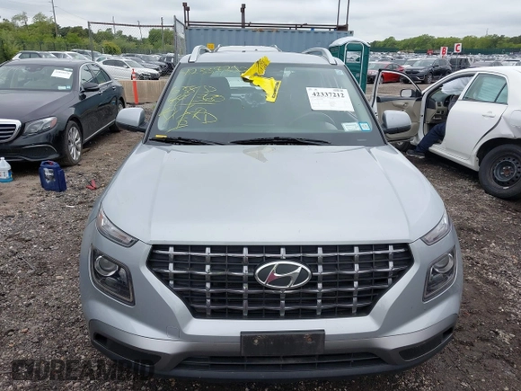 2022 Hyundai Venue SEL z VIN KMHRC8A3XNU188561, wystawiony jako IAAI lot #42337212 z przebiegiem 65 849 mil mil oraz . Historia ofert i sprzedaży dostępna na DreamBid. Obrazek 12.