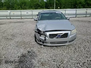 2010 Volvo S80 I6 z VIN YV1982AS9A1131980, wystawiony jako Copart lot #53908555 z przebiegiem 176 770 mil mil oraz Szkoda całkowita • Salvage title. Historia ofert i sprzedaży dostępna na DreamBid. Obrazek 13.