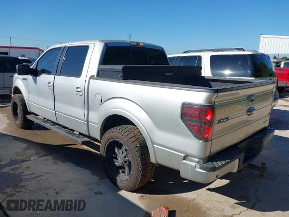 2012 Ford F-150 XL z VIN 1FTFW1CF8CFC93677, wystawiony jako IAAI lot #42219209 z przebiegiem 215 708 mil mil oraz . Historia ofert i sprzedaży dostępna na DreamBid. Obrazek 3.