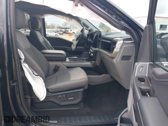 2021 Ford F-150 XL with VIN 1FTEW1EP0MFB77053, listed as a IAAI auction lot 41738348 with 39,752 mi miles. Bid and sale history available at carsss.com. Image 5.
