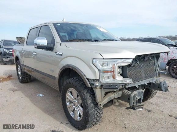 2018 Ford F-150 XL with VIN 1FTEW1E58JFB43615, listed as a IAAI auction lot 41271640 with 121,891 mi miles. Bid and sale history available at carsss.com. Image 1.