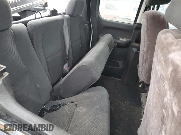 2008 GMC Sierra 1500 SL z VIN 1GTEC19C98Z174947, wystawiony jako Copart lot #79313314 z przebiegiem Nie podano mil oraz Nie do naprawy • Non repairable. Historia ofert i sprzedaży dostępna na DreamBid. Obrazek 10.