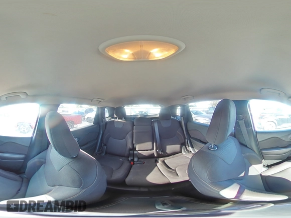 2017 Jeep Cherokee Latitude z VIN 1C4PJLCB7HW559306, wystawiony jako Copart lot #62612385 z przebiegiem 137 760 mil mil oraz Szkoda całkowita • Salvage title. Historia ofert i sprzedaży dostępna na DreamBid. Obrazek 14.