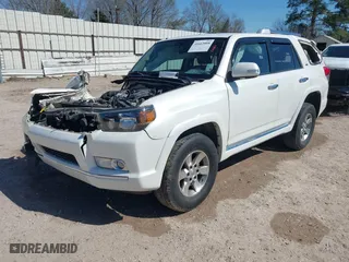 2011 Toyota 4Runner SR5 with VIN JTEZU5JR3B5021593, listed as a IAAI auction lot 41663008 with 290,112 mi miles. Bid and sale history available at carsss.com. Image 2.