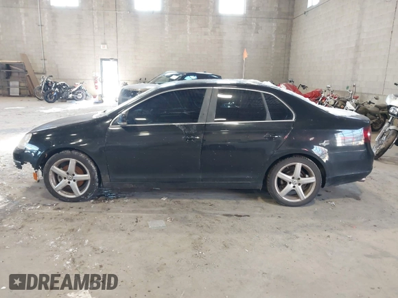 2008 Volkswagen Jetta SE with VIN 3VWRZ71K08M106704, listed as a IAAI auction lot 41402684 with 119,628 mi miles and . Bid and sale history available at DreamBid. Image 15.