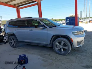 2022 Jeep Grand Cherokee Limited z VIN 1C4RJJBG1N8521340, wystawiony jako IAAI lot #41854441 z przebiegiem 58 354 mil mil oraz . Historia ofert i sprzedaży dostępna na DreamBid. Obrazek 14.