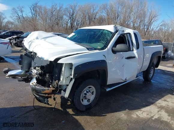 2010 Chevrolet Silverado 2500HD Work Truck with VIN 1GC5KVBG4AZ181530, listed as a IAAI auction lot 41422214 with 304,527 mi miles. Bid and sale history available at carsss.com. Image 2.