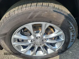 2021 Jeep Cherokee Latitude Plus z VIN 1C4PJLLB5MD223983, wystawiony jako IAAI lot #42741294 z przebiegiem 49 704 mil mil oraz . Historia ofert i sprzedaży dostępna na DreamBid. Obrazek 3.