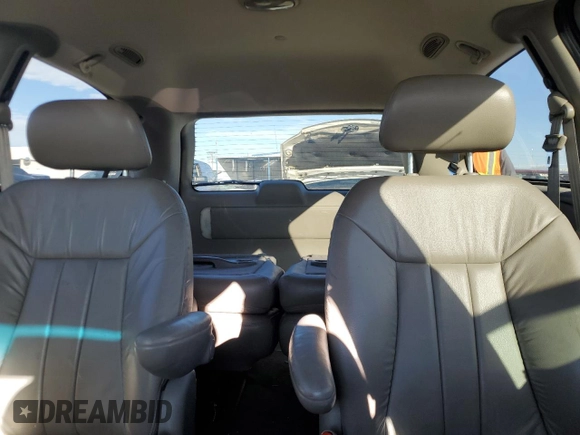 2001 Chrysler Town & Country LXi with VIN 2C4GP54L81R147203, listed as a Copart auction lot 47129065 with 140,036 mi miles and Salvage Title. Bid and sale history available at DreamBid. Image 10.