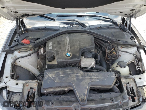 2013 BMW 3 Series 328i xDrive z VIN WBA3B3G5XDNR79509, wystawiony jako Copart lot #60312815 z przebiegiem 117 331 mil mil oraz Szkoda całkowita • Salvage title. Historia ofert i sprzedaży dostępna na DreamBid. Obrazek 11.
