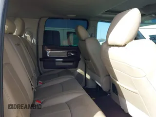 2018 Ram 2500 Laramie with VIN 3C6UR5NL0JG370294, listed as a IAAI auction lot 41637107 with 153,041 mi miles. Bid and sale history available at carsss.com. Image 8.