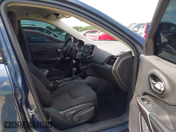 2020 Jeep Cherokee Latitude с VIN 1C4PJLCB7LD645140, выставлен на аукционе IAAI как лот 42330707 с пробегом 93 808 миль миль и . История ставок и продаж доступна на DreamBid. Изображение 5.