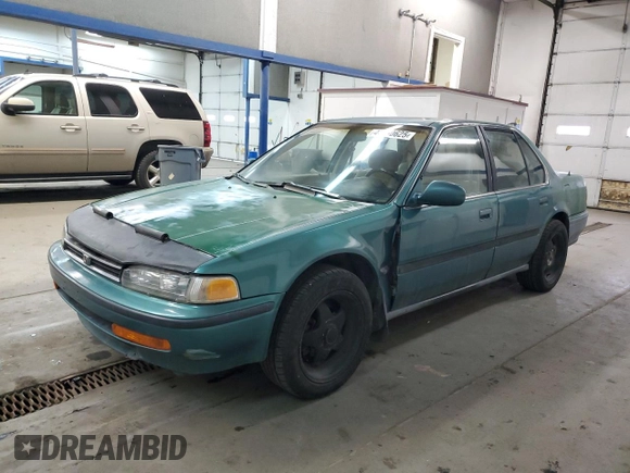 1993 Honda Accord z VIN 1HGCB7652PA155769, wystawiony jako Copart lot #45200625 z przebiegiem 251 834 mil mil oraz Szkoda całkowita • Salvage title. Historia ofert i sprzedaży dostępna na DreamBid. Obrazek 1.