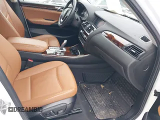 2017 BMW X3 xDrive28i z VIN 5UXWX9C50H0T09138, wystawiony jako IAAI lot #41294326 z przebiegiem 103 332 mil mil oraz . Historia ofert i sprzedaży dostępna na DreamBid. Obrazek 5.
