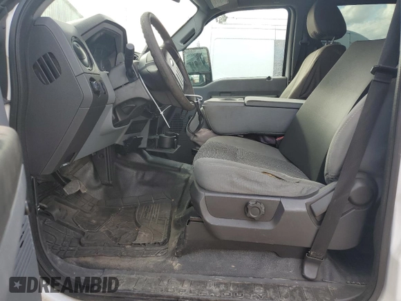 2015 Ford F-250 XL with VIN 1FT7W2A61FEC02885, listed as a Copart auction lot 48230925 with 176,535 mi miles and Clean title. Bid and sale history available at DreamBid. Image 7.
