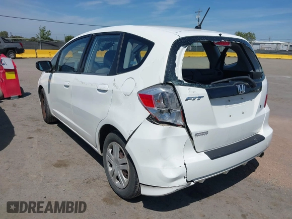 2009 Honda Fit z VIN JHMGE88239S045275, wystawiony jako IAAI lot #42142589 z przebiegiem 145 964 mil mil oraz . Historia ofert i sprzedaży dostępna na DreamBid. Obrazek 3.