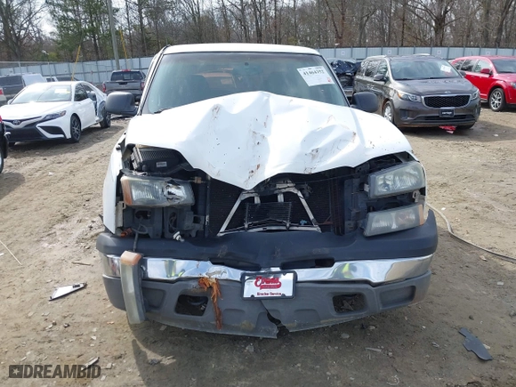 2003 Chevrolet Silverado 1500 LS with VIN 2GCEC19V331345047, listed as a IAAI auction lot 41464352 with 276,043 mi miles. Bid and sale history available at carsss.com. Image 12.