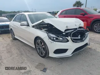 2014 Mercedes-Benz E-Class E 350 Sport with VIN WDDHF5KB1EA796617, listed as a IAAI auction lot 41869606 with 105,298 mi miles. Bid and sale history available at carsss.com. Image 1.