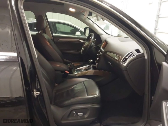 2016 Audi Q5 Premium with VIN WA1C2AFP5GA045015, listed as a IAAI auction lot 41656012 with 95,385 mi miles. Bid and sale history available at carsss.com. Image 5.