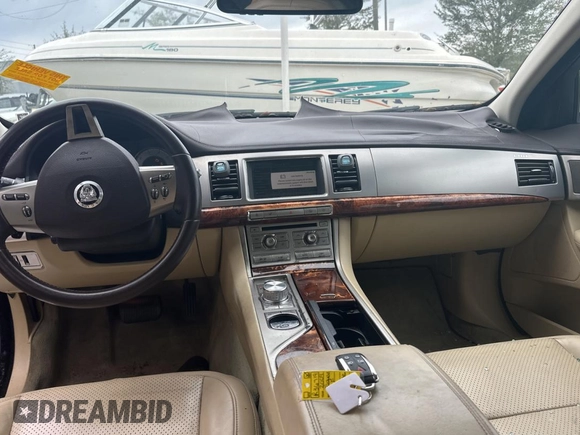 2009 Jaguar XF with VIN SAJWA07C491R36719, listed as a Copart auction lot 89379805 with 101,949 mi miles and Clean Title. Bid and sale history available at DreamBid. Image 9.