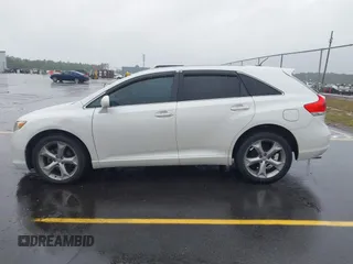 2010 Toyota Venza with VIN 4T3BK3BB0AU040935, listed as a IAAI auction lot 41976670 with 96,861 mi miles. Bid and sale history available at carsss.com. Image 14.
