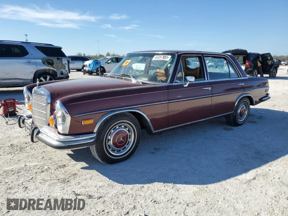 1973 Mercedes-Benz C z VIN 10806812018067, wystawiony jako Copart lot #43207885 z przebiegiem 58 302 mil mil oraz Szkoda całkowita • Salvage title. Historia ofert i sprzedaży dostępna na DreamBid. Obrazek 1.
