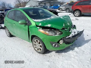 2012 Mazda 2 Touring z VIN JM1DE1LY3C0147637, wystawiony jako IAAI lot #41631106 z przebiegiem 139 028 mil mil oraz . Historia ofert i sprzedaży dostępna na DreamBid. Obrazek 1.