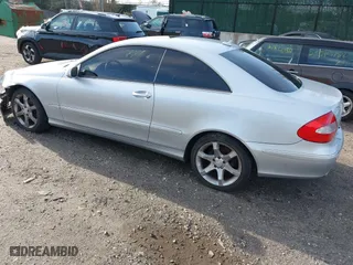 2009 Mercedes-Benz CLK-Class 3.5L with VIN WDBTJ56H89F266069, listed as a IAAI auction lot 41993748 with 141,828 mi miles. Bid and sale history available at carsss.com. Image 3.