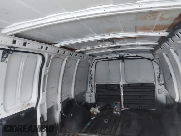 2018 Chevrolet Express Cargo z VIN 1GCZGHFG3J1343855, wystawiony jako IAAI lot #39483464 z przebiegiem 102 343 mil mil oraz . Historia ofert i sprzedaży dostępna na DreamBid. Obrazek 8.