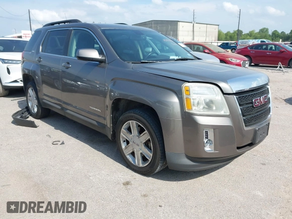 2010 GMC Terrain SLE-2 z VIN 2CTFLDEY4A6340188, wystawiony jako IAAI lot #42478916 z przebiegiem 81 123 mil mil oraz . Historia ofert i sprzedaży dostępna na DreamBid. Obrazek 1.