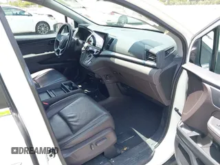 2018 Honda Odyssey EX-L z VIN 5FNRL6H76JB111027, wystawiony jako IAAI lot #42234196 z przebiegiem 88 855 mil mil oraz . Historia ofert i sprzedaży dostępna na DreamBid. Obrazek 5.