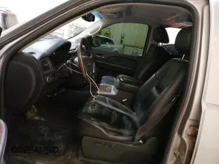 2007 GMC Sierra Denali z VIN 2GTEK638571692369, wystawiony jako Copart lot #46514983 z przebiegiem 261 756 mil mil oraz Szkody całkowita. Historia ofert i sprzedaży dostępna na DreamBid. Obrazek 7.
