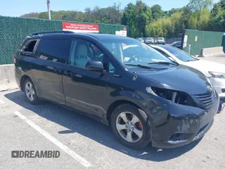 2012 Toyota Sienna LE AAS с VIN 5TDKK3DC1CS254827, выставлен на аукционе IAAI как лот 42557288 с пробегом 244 368 миль миль и . История ставок и продаж доступна на DreamBid. Изображение 1.