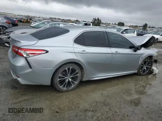 2020 Toyota Camry SE with VIN 4T1M11AKXLU907304, listed as a Copart auction lot 49241175 with 55,931 mi miles and Salvage Title. Bid and sale history available at carsss.com. Image 3.