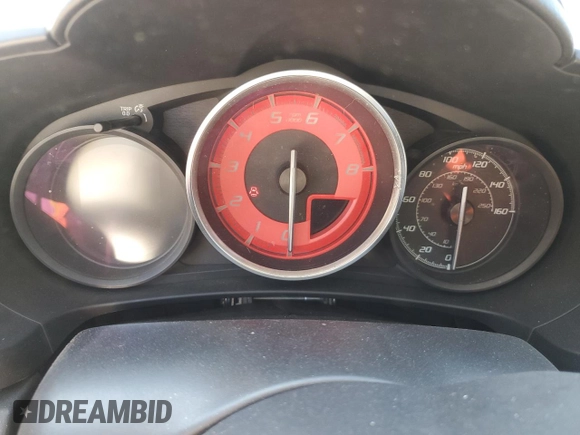 2017 FIAT 124 Spider Lusso z VIN JC1NFAEK7H0119175, wystawiony jako Copart lot #89142865 z przebiegiem Nie podano mil oraz Szkoda całkowita • Salvage title. Historia ofert i sprzedaży dostępna na DreamBid. Obrazek 9.