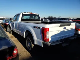 2022 Ford F-350 with VIN 1FT8X3BN8NEF25861, listed as a Copart auction lot 72561044 with 23,933 mi miles and Salvage title. Bid and sale history available at DreamBid. Image 2.