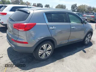 2016 Kia Sportage EX with VIN KNDPC3AC0G7841320, listed as a IAAI auction lot 42312551 with 199,996 mi miles and . Bid and sale history available at DreamBid. Image 4.