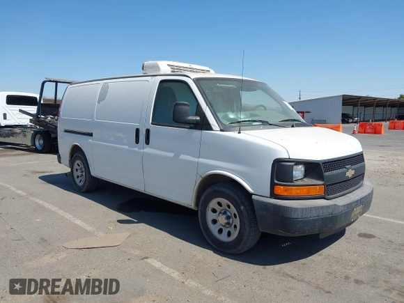 2012 Chevrolet Express Cargo z VIN 1GCSGAFX9C1196226, wystawiony jako IAAI lot #42607742 z przebiegiem 121 026 mil mil oraz . Historia ofert i sprzedaży dostępna na DreamBid. Obrazek 1.