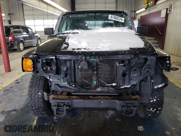 2009 Hummer H3 with VIN 5GNEN13EX98140981, listed as a Copart auction lot 87460374 with 111,362 mi miles and Salvage Title. Bid and sale history available at DreamBid. Image 5.